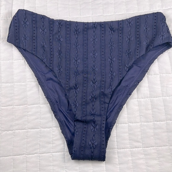 Andie Swim The 90s High Waisted Bikini Bottom in Eyelet Navy Size XS NWT - Picture 1 of 9